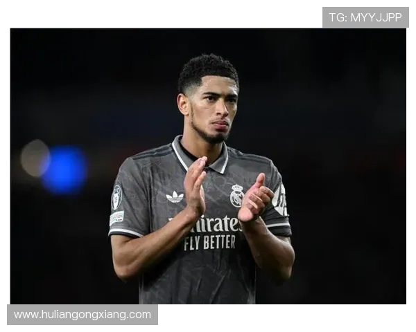 贝林厄姆欧冠淘汰赛表现解析：关键比赛影响力评估