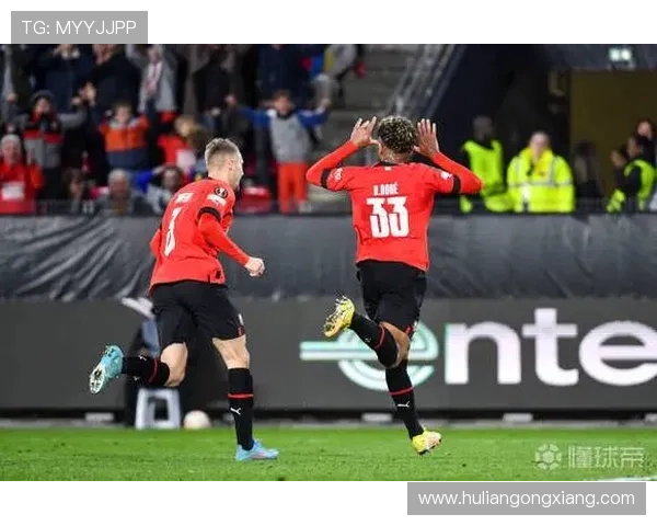 杜埃与亚马尔:同代左边锋技术特点与体系适配度对比 杜埃与亚马尔:同代左边锋技术特点与体系适配度对比